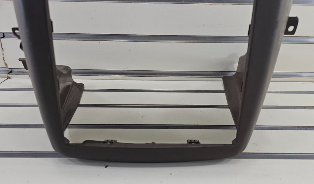 🔥04-07 Chevrolet MALIBU Dash Center RADIO BEZEL Climate Air Vents Trim TAN