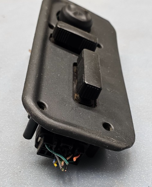 🔥00-02 CHEVY SUBURBAN TAHOE SILVERADO 8 WAY DRIVER SEAT SWITCH BLACK OEM