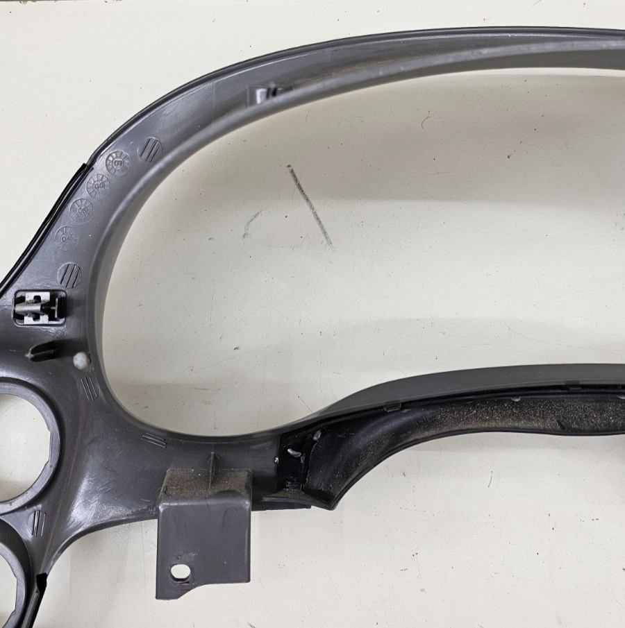 02-09 Trailblazer Dash Instrument Cluster Speedometer Bezel Trim Panel Gray C10