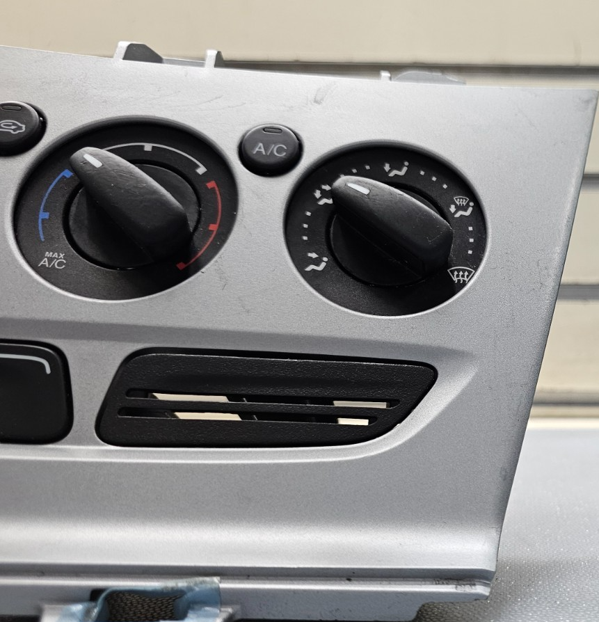 🔥12-14 FORD FOCUS A/C HEATER CLIMATE CONTROL Dash Bezel Temperature SILVER OEM