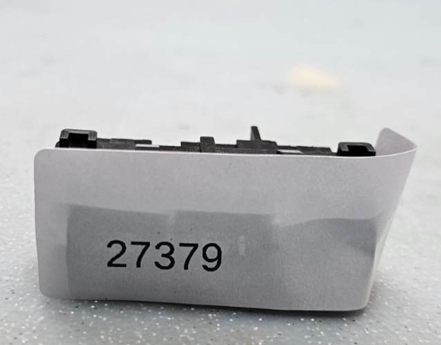 🔥06-09 Suzuki XL-7 Center Traction Information Display Locking Lock Switch