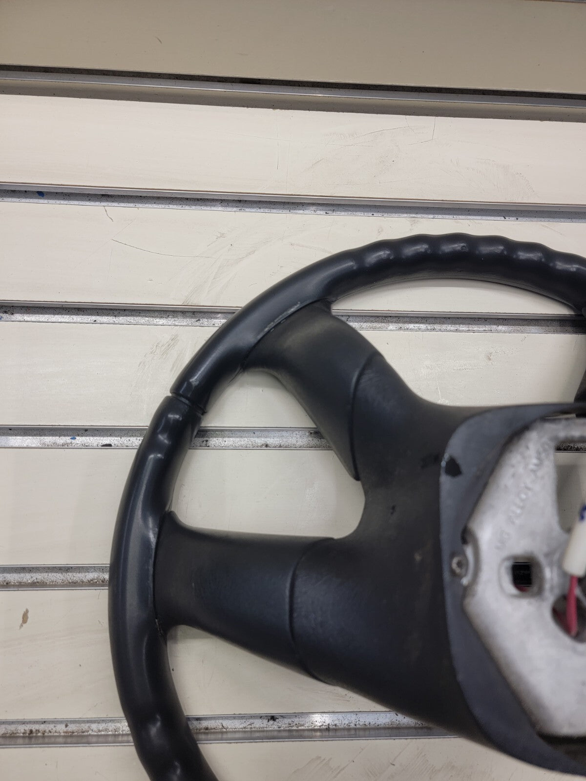 🔥03-06 SILVERADO SIERRA YUKON TAHOE SUBURBAN STEERING WHEEL LEATHER BLACK