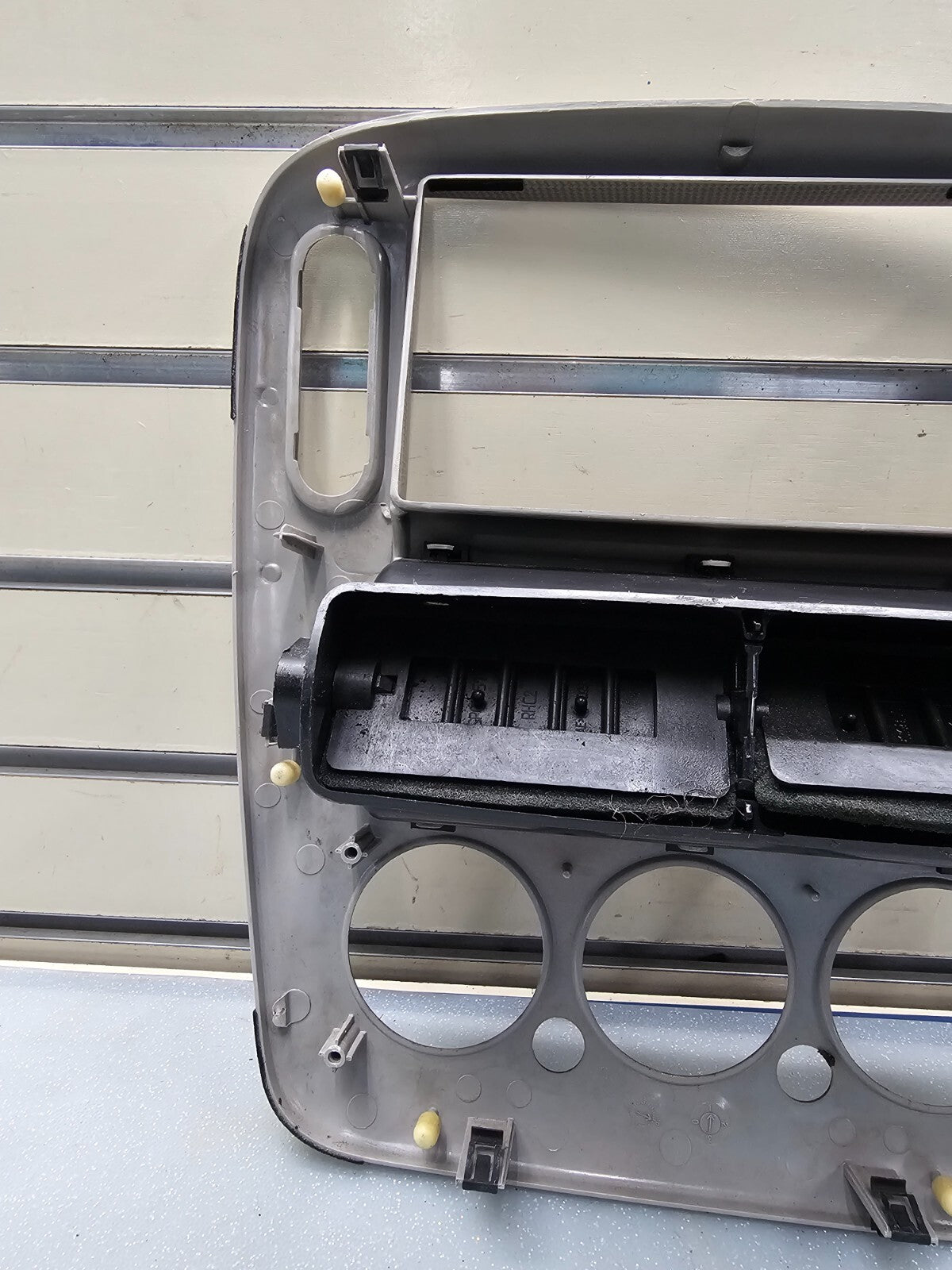 🔥02-05 FORD EXPLORER RADIO AUDIO CLIMATE TEMPERATURE CONTROL BEZEL TRIM silver