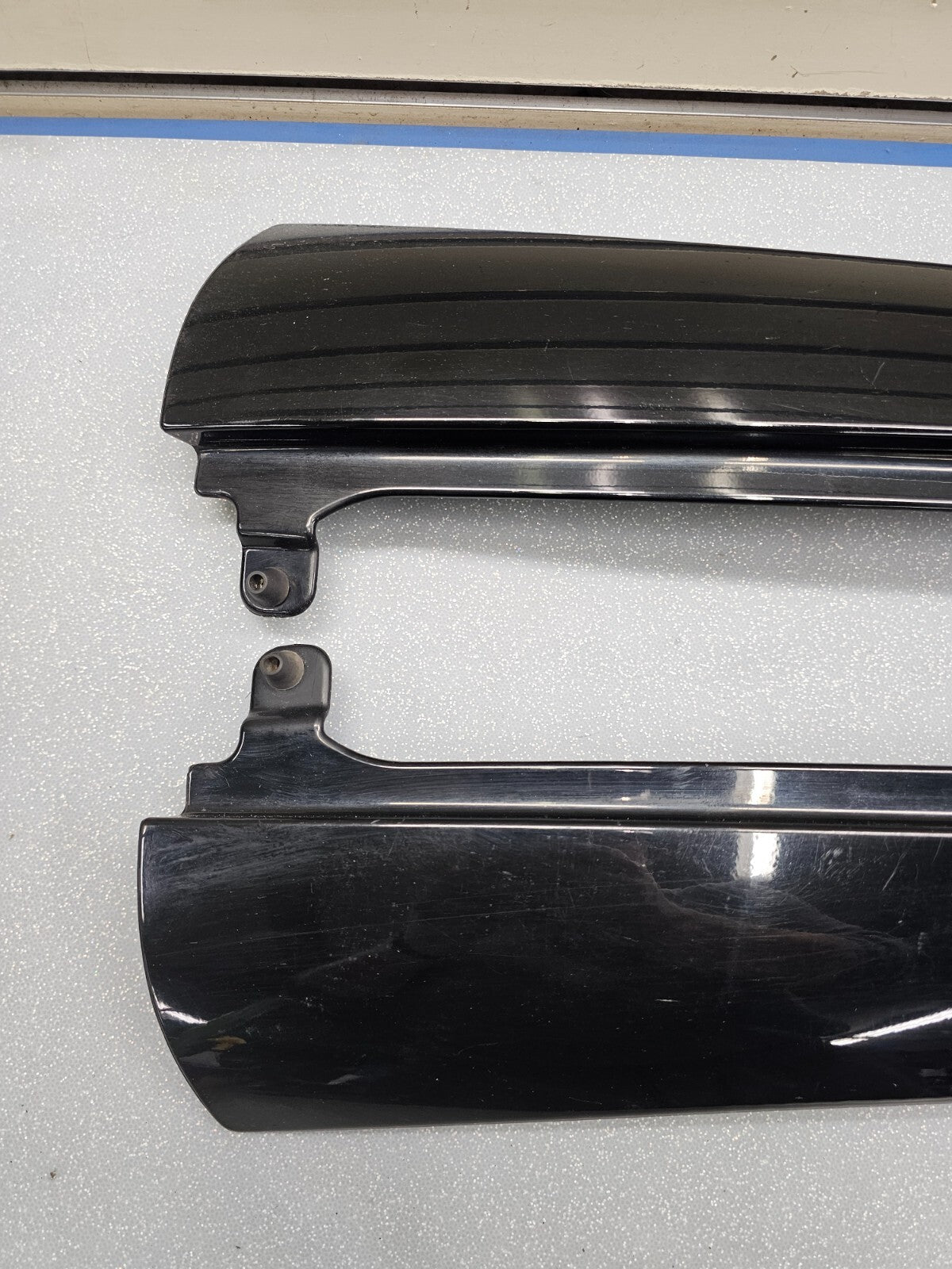 🔥2002-2009 Chevrolet TRAILBLAZER Rear Lift Gate Pillar Trim Molding BLACK SET 2