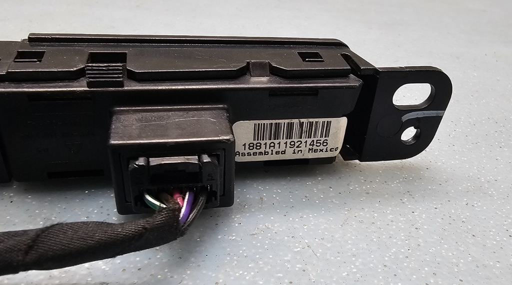 🔥09-12 Chevrolet Traverse Center Dash Panel Hazard Control Switch Unit OEM SW55