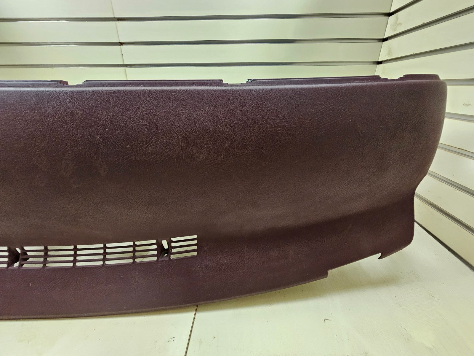 🔥95-99 CHEVY GMC SILVERADO C/K Dashboard DASH CORE Frame Mount RED DB2