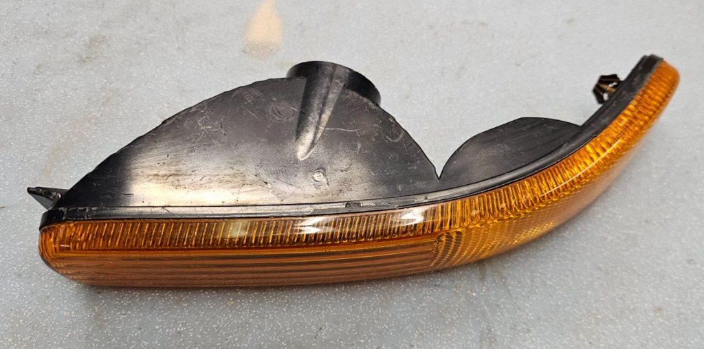 🔥2002-2004 Jeep Liberty Right Front Turn Signal Light Genuine OEM