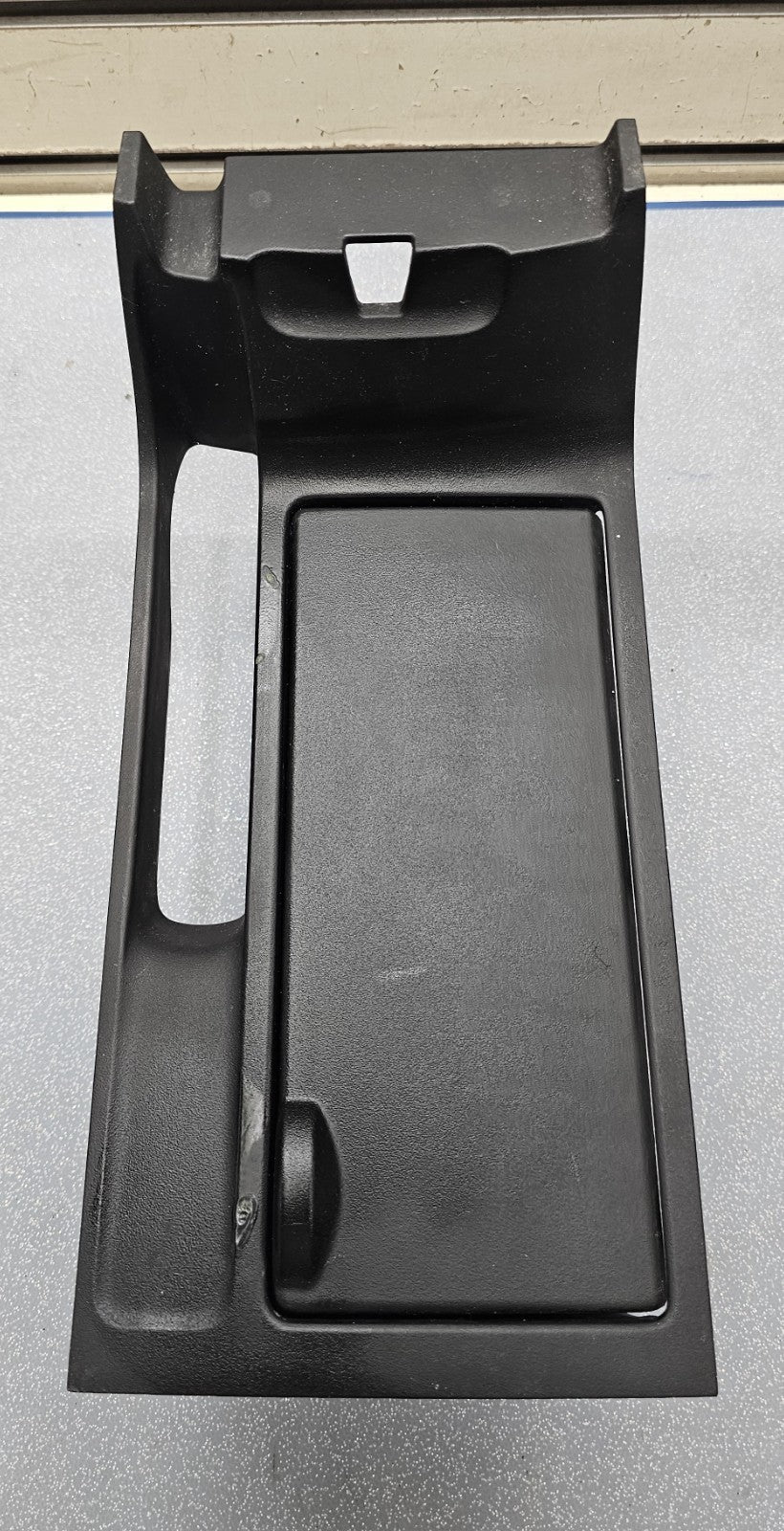 🔥04-06 MAZDA 3 CENTER CONSOLE CUP DRINK HOLDER FLOOR TRIM PANEL BEZEL BLACK