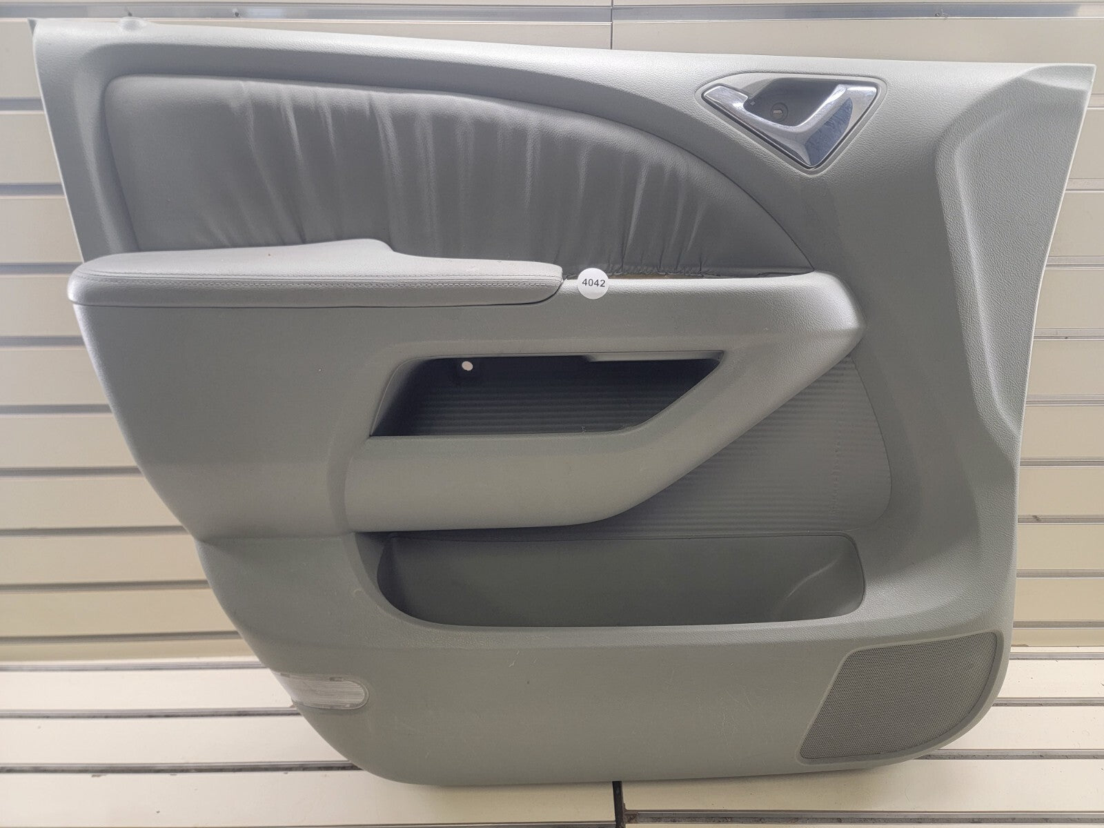 🔥2005-2007 HONDA ODYSSEY REAR INTERIOR DOOR PANEL  left driver auto gray