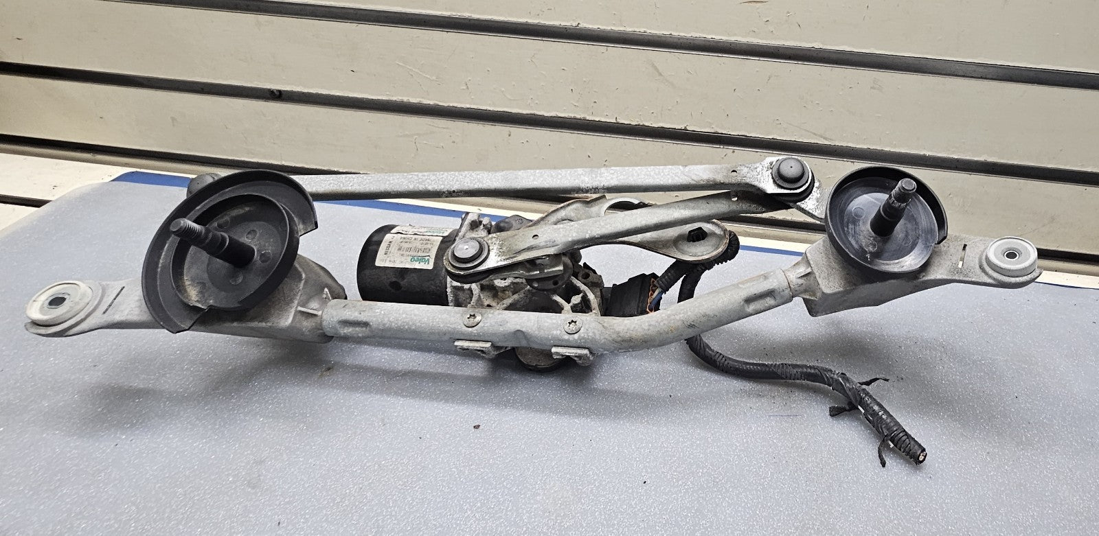 🔥2011-2017 NISSAN JUKE  Windshield Wiper Motor w/Linkage