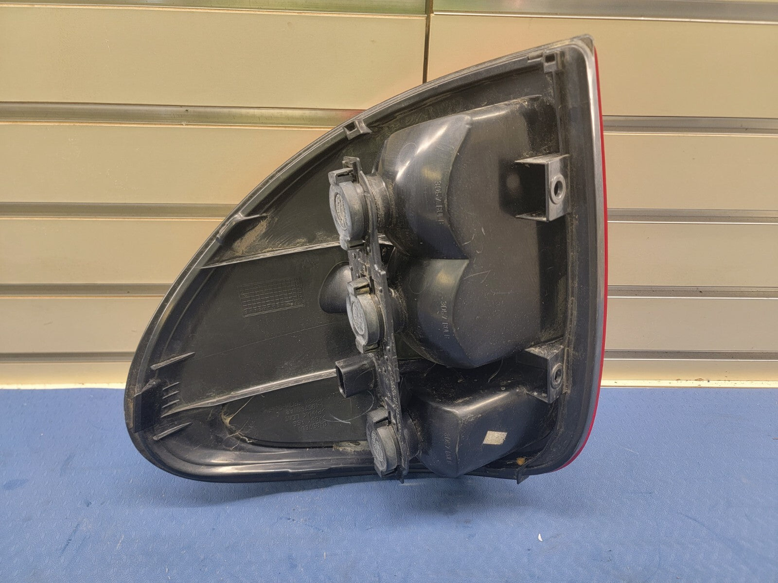 🔥2004-2007 Dodge Caravan Driver Left Tail Light Fits  OEM