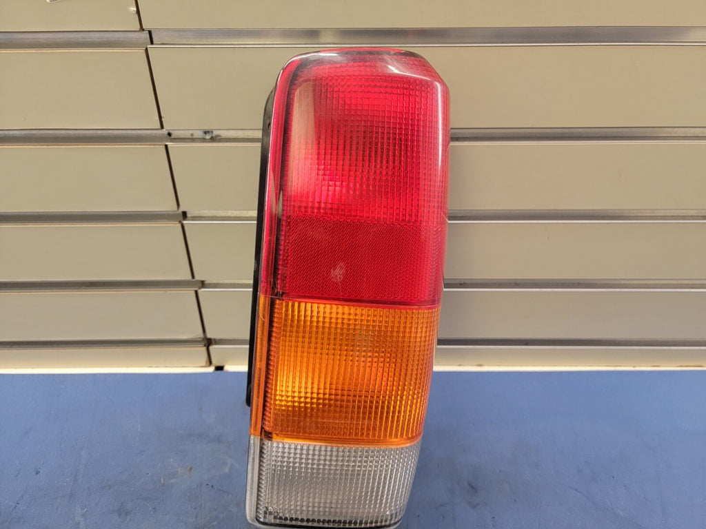 🔥 1997 - 2001 JEEP CHEROKEE Rear Tail Light Lamp Assembly Right Passenger Side