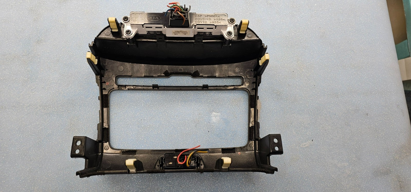 🔥10-15 KIA SPORTAGE Center Dash AM FM Radio Stereo Audio Bezel Panel BLACK OEM