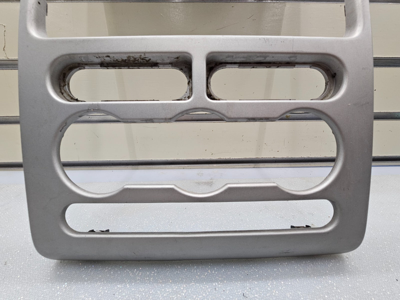 🔥2007 - 2010 Ford Edge Center Dash Bezel Radio Storage Climate Control SILVER
