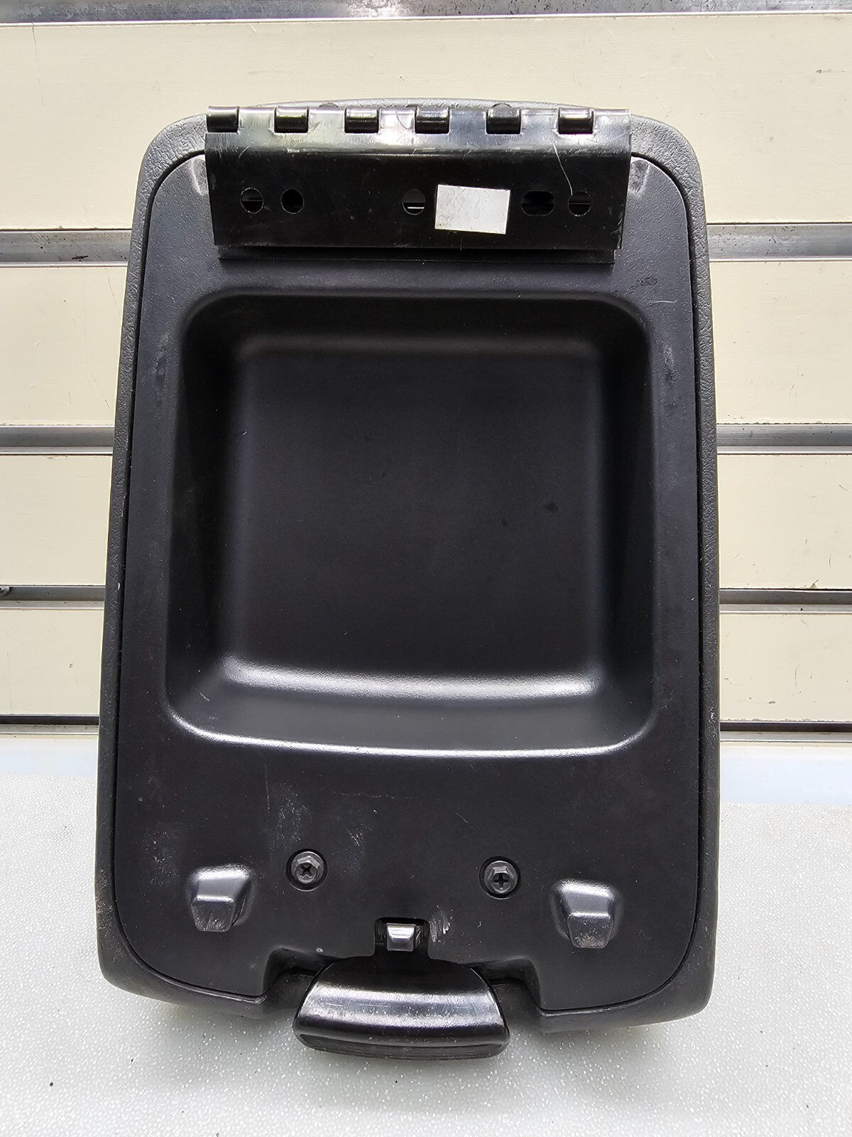 🔥02-07 Jeep Liberty Front Center Console Arm Rest Cover Lid Assembly Black OEM