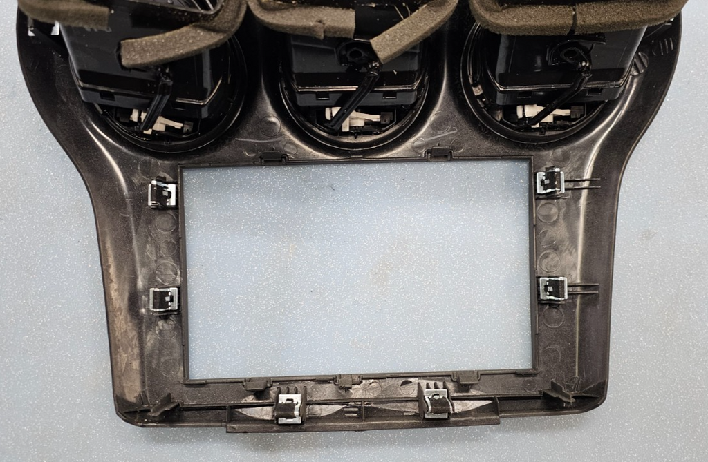 🔥08-10 Saturn Vue Center Dash Radio Stereo Display Bezel Trim Panel DK Gray B31