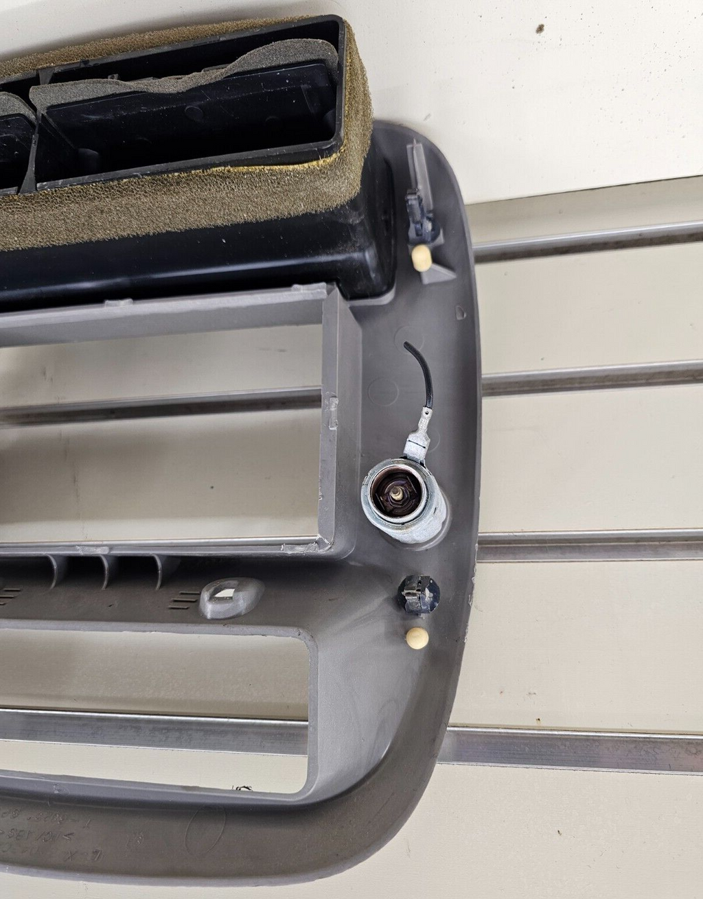 95-10 Ford Ranger EXPLORER Center Dash Radio Trim Surround Bezel Trim SILVER B2