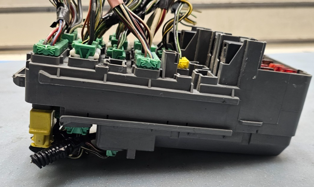🔥02-04 Honda CR-V Relay Fuse Box Body Control Module Junction Unit Integrated