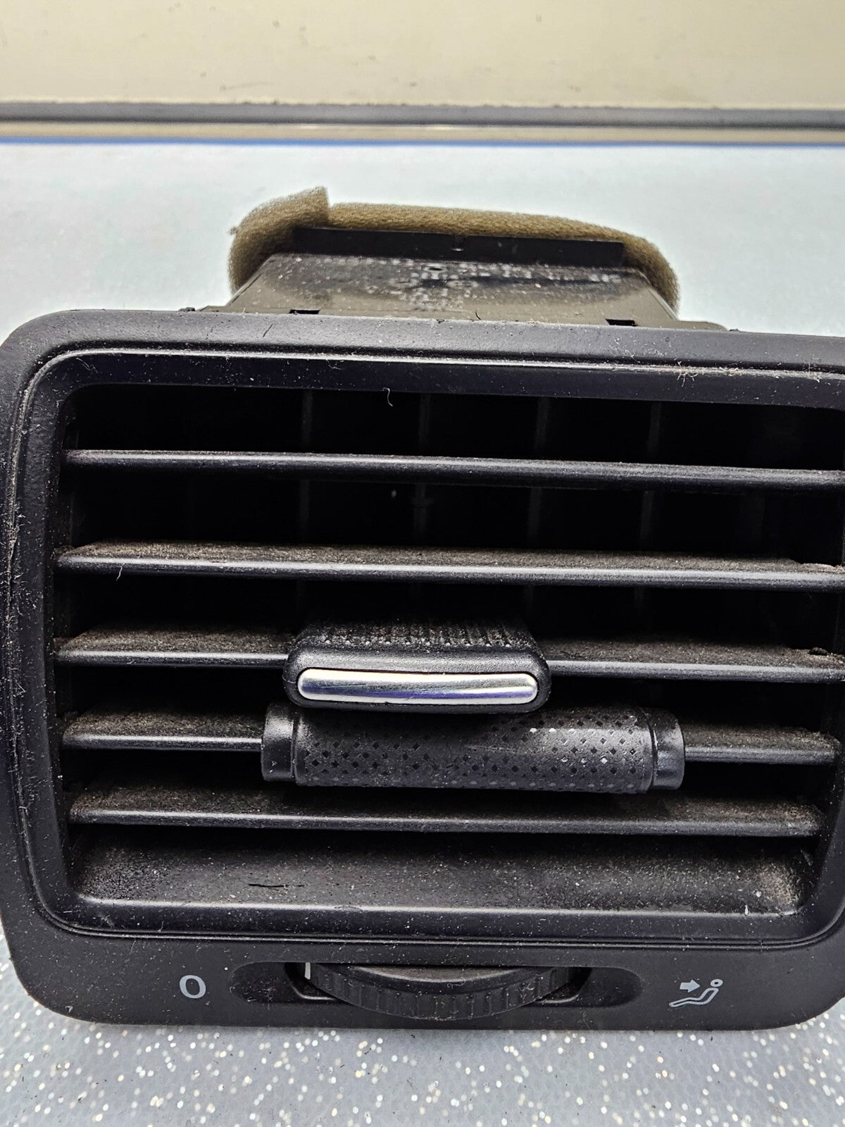 🔥05-10 VOLKSWAGEN JETTA FRONT CENTER DASH RIGHT PASSENGER AIR VENT HEATER BLACK