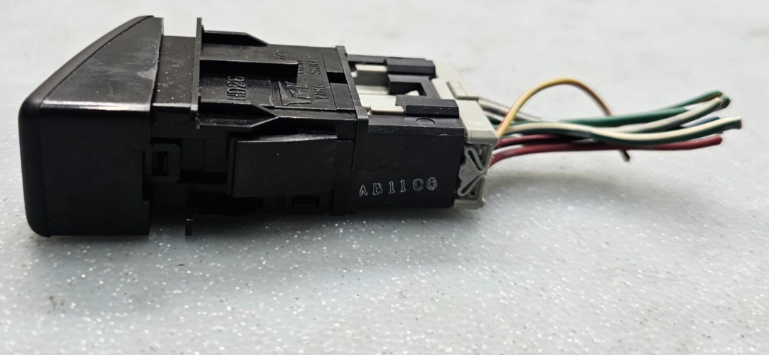 🔥01-05 Civic Center Dash Hazard Switch Warning Light Emergency Flasher Assembly