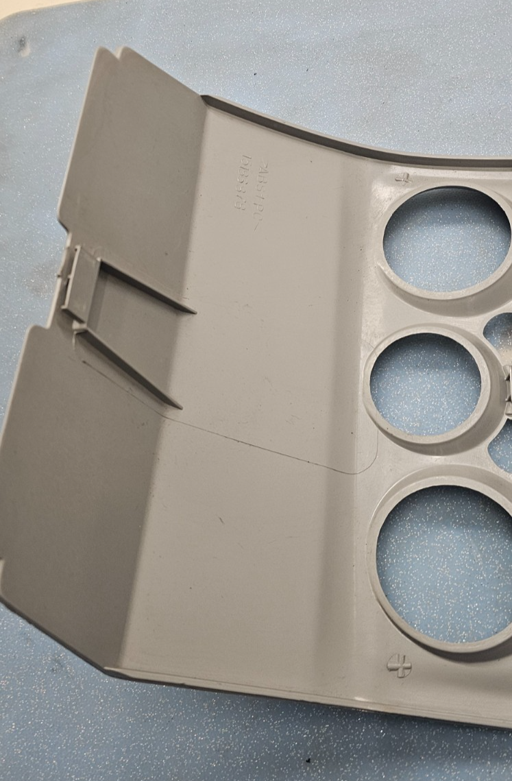 🔥2004-2012 CHEVY COLORADO GMC CANYON CENTER DASH RADIO VENT BEZEL SILVER