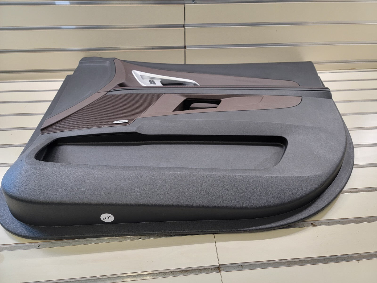 🔥2010 - 2016 CHEVROLET EQUINOX right passenger H FRONT DOOR PANEL BLACK/TAN