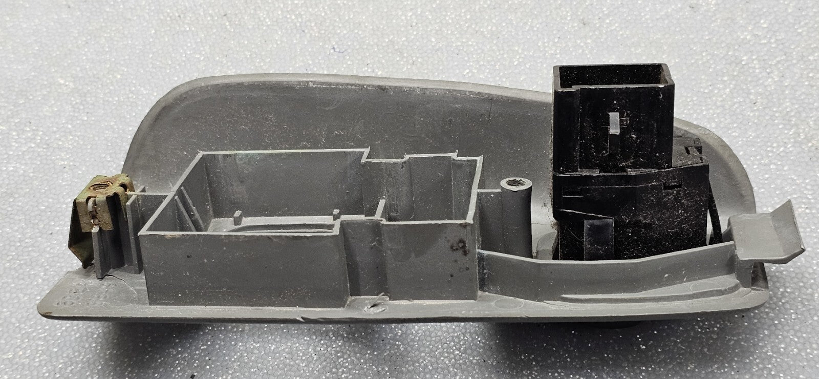 03-08 Ford  E150 E250 E350 Left Driver Door Mirror Window Power Lock Switch Gray