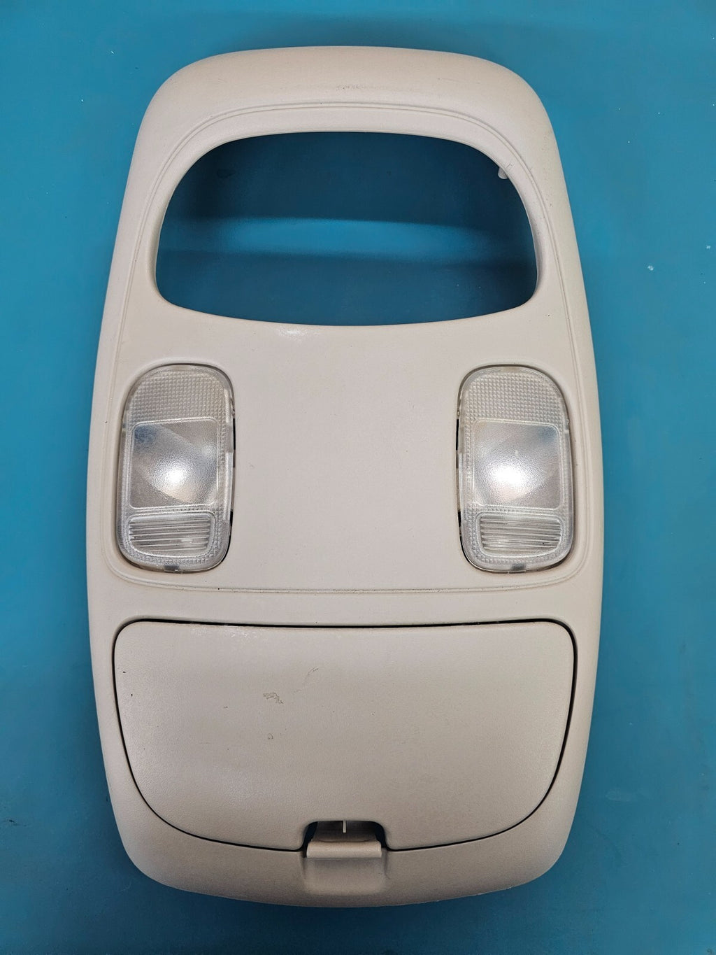 02-05 Dodge RAM Overhead Console DOME Light Roof Storage Compartment LT GRAY 05