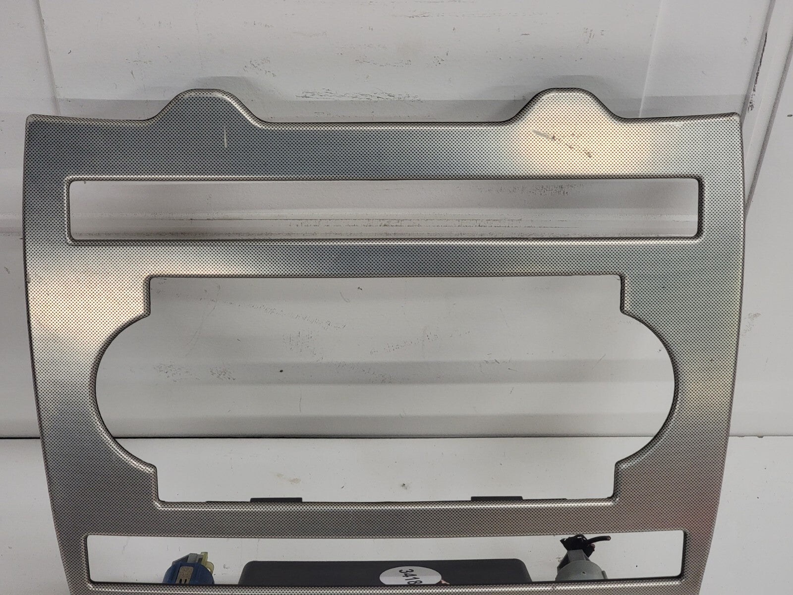 🔥2005-2006 JEEP GRAND CHEROKEE DASH PANEL RADIO SURROUND TRIM BEZEL OEM B70