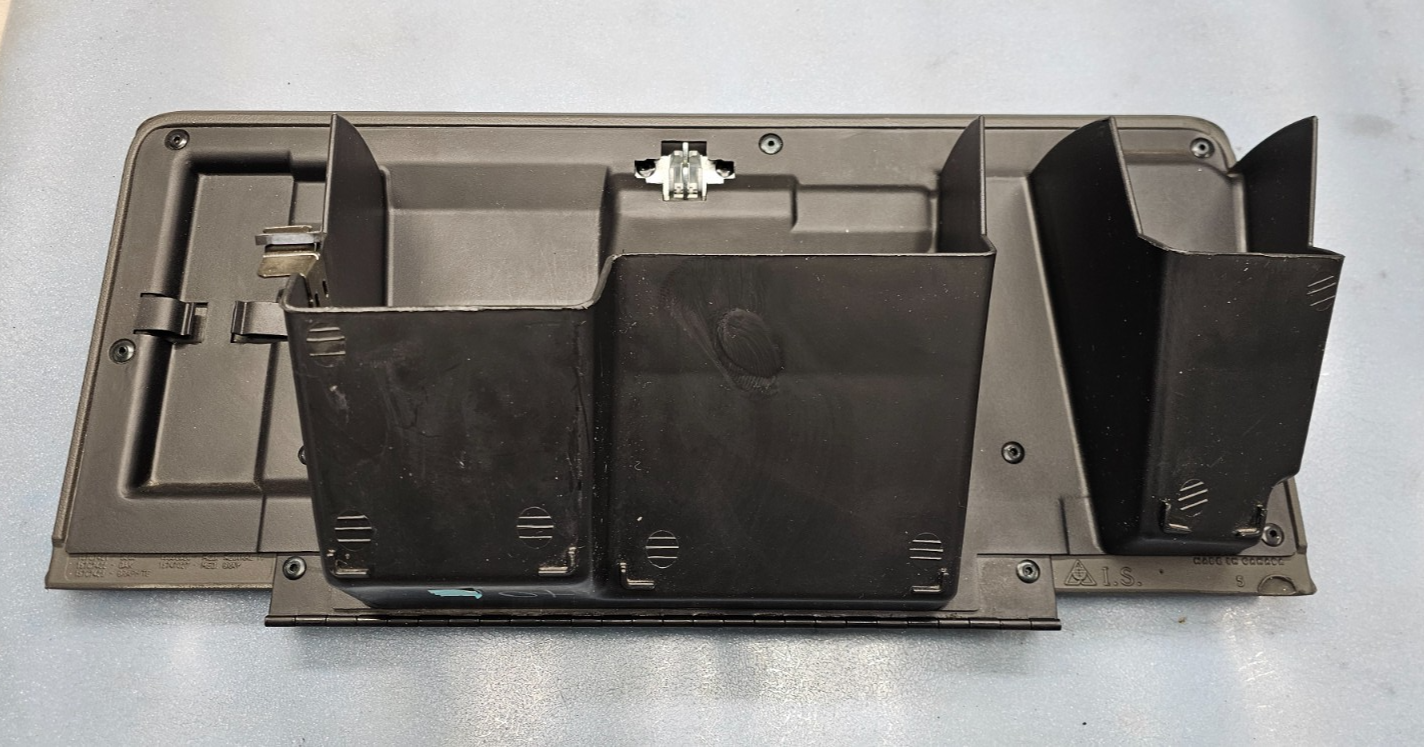🔥99-06 SILVERADO SIERRA Dash GLOVE BOX Storage Compartment Assembly DK GRAY G3