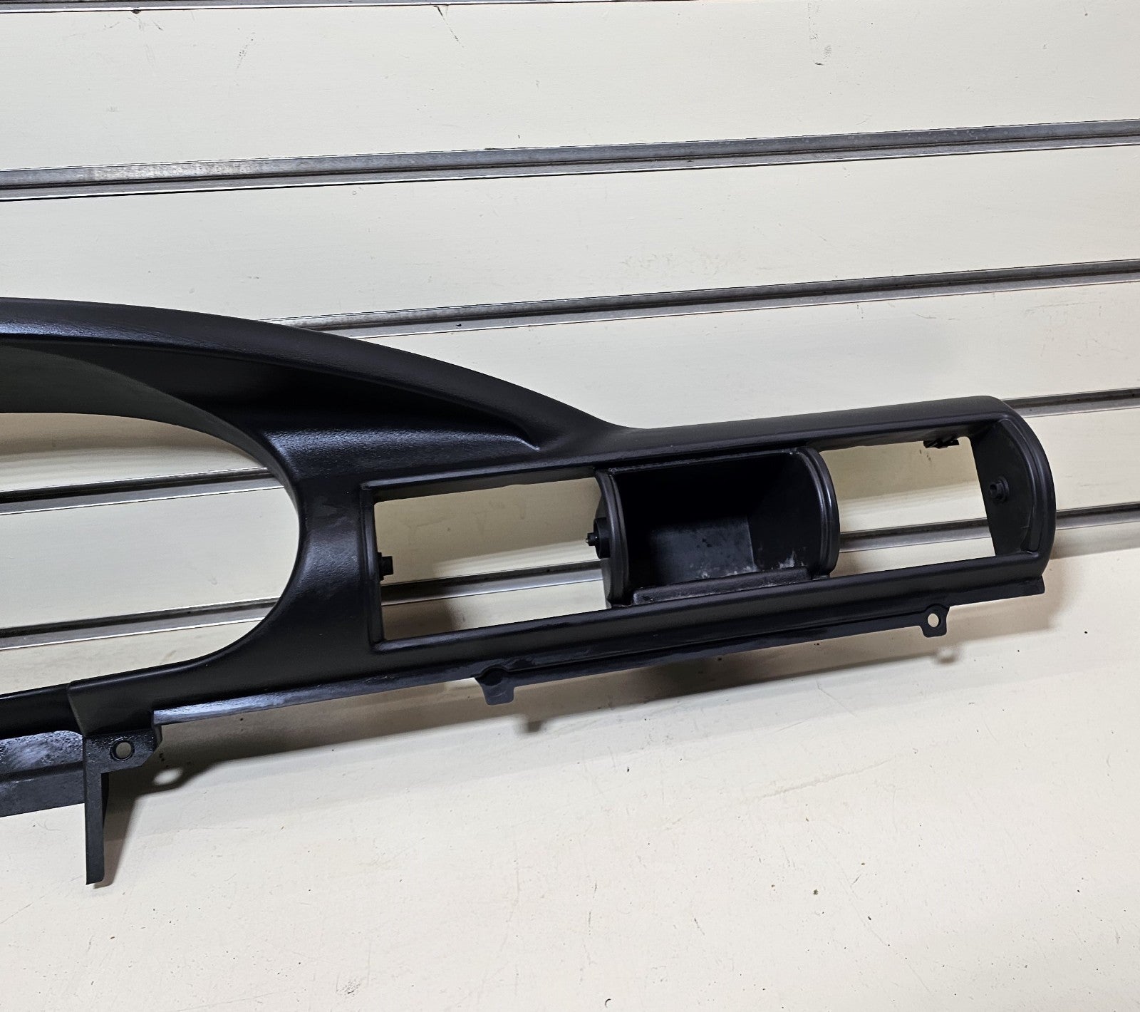 🔥04-07 Chrysler Pacifica Dash Instrument Panel Cluster Speedometer Bezel black