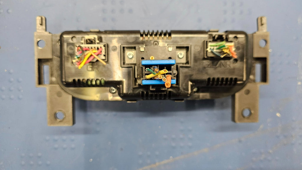 🔥06-11 Chevrolet HHR Dash AC Heater Temperature Climate Control Air Conditioner