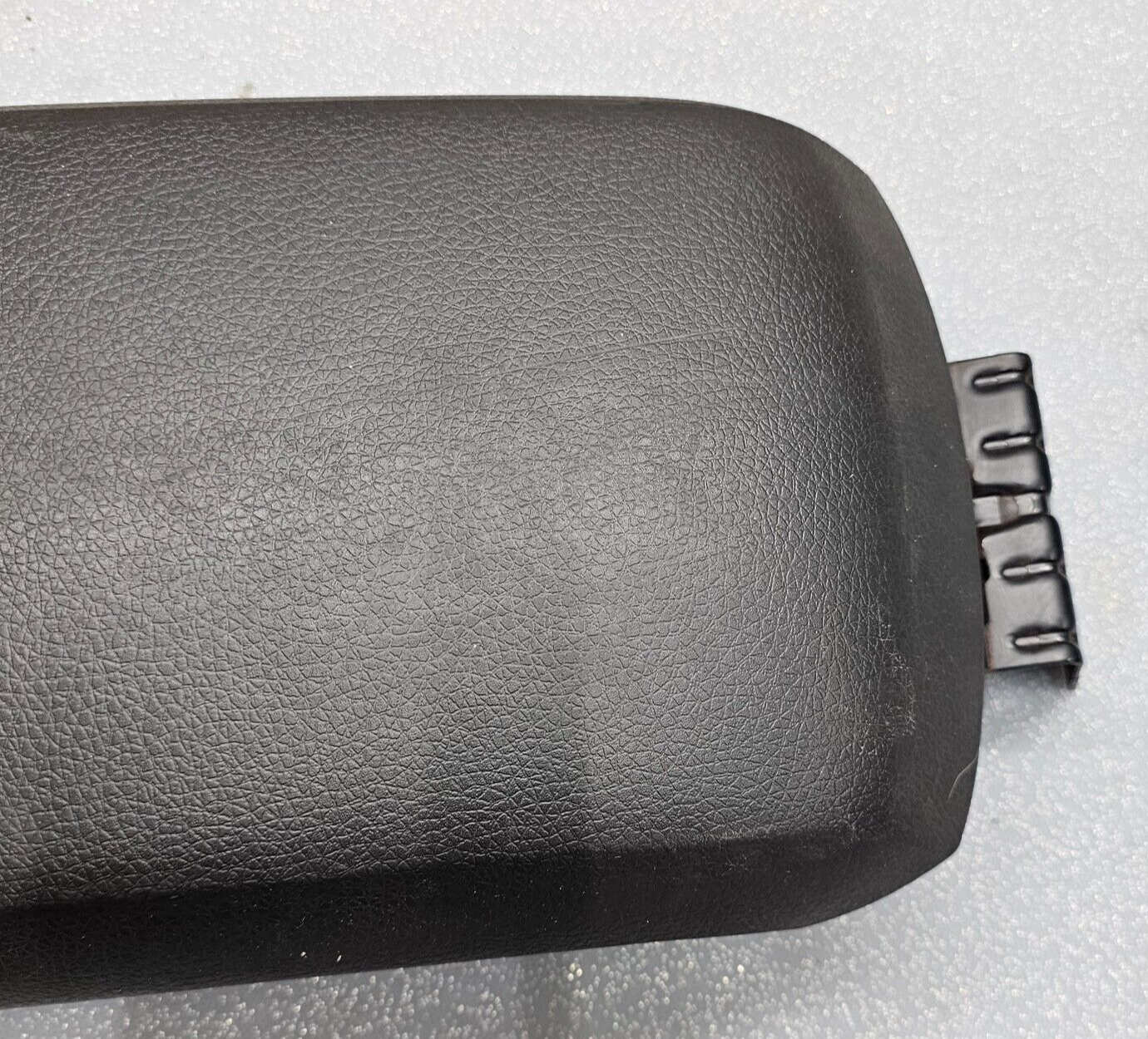 07-10 Edge Front Center Console Lid Leather Armrest Assembly Top Cover Black