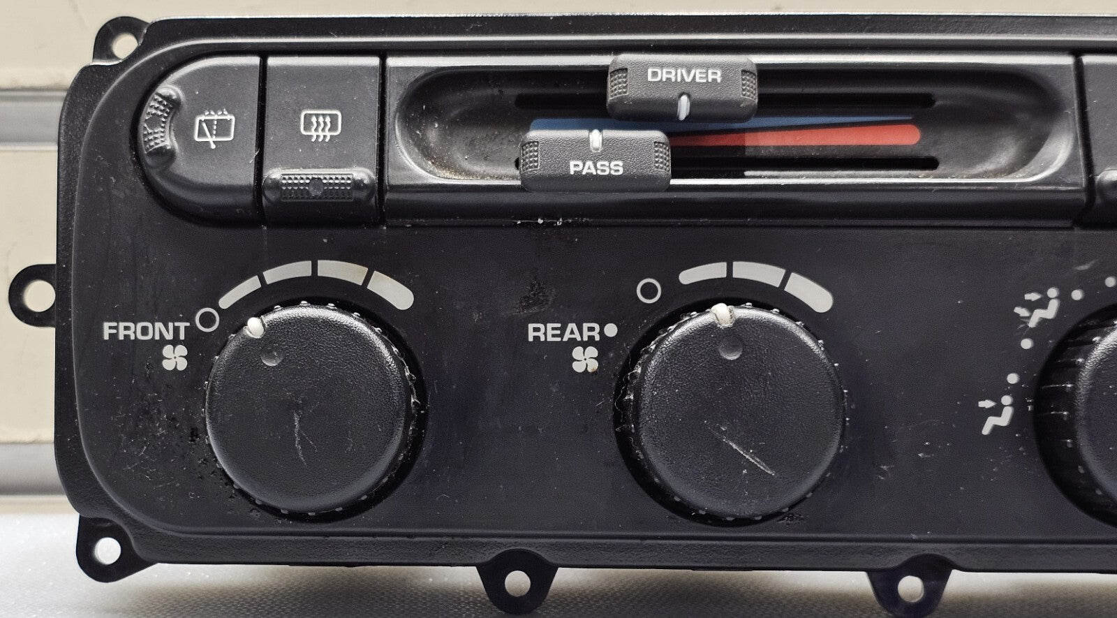 🔥04-07 Dodge Caravan Town Country Dash AC Climate Temperature Heater Control oe
