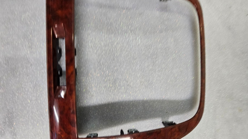 06-13 Chevy Impala Center Dash AM FM Radio Stereo Trim Panel Bezel Woodgrain OEM