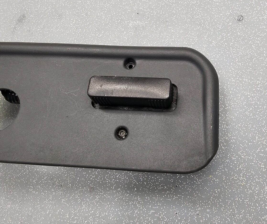 🔥99-02 SILVERADO SIERRA 8 WAY FRONT RIGHT PASSENGER SEAT SWITCH ASSEMBLY BLACK