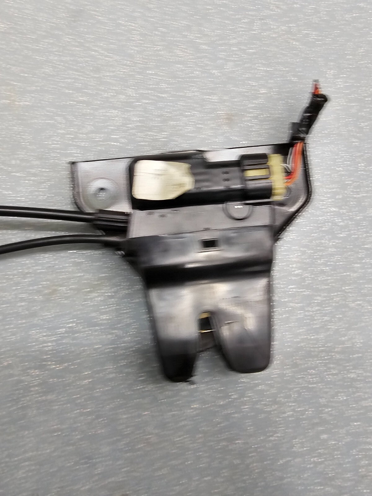 2000-2005 Cadillac Deville Rear Trunk Latch Lock Release Actuator Assembly OEM