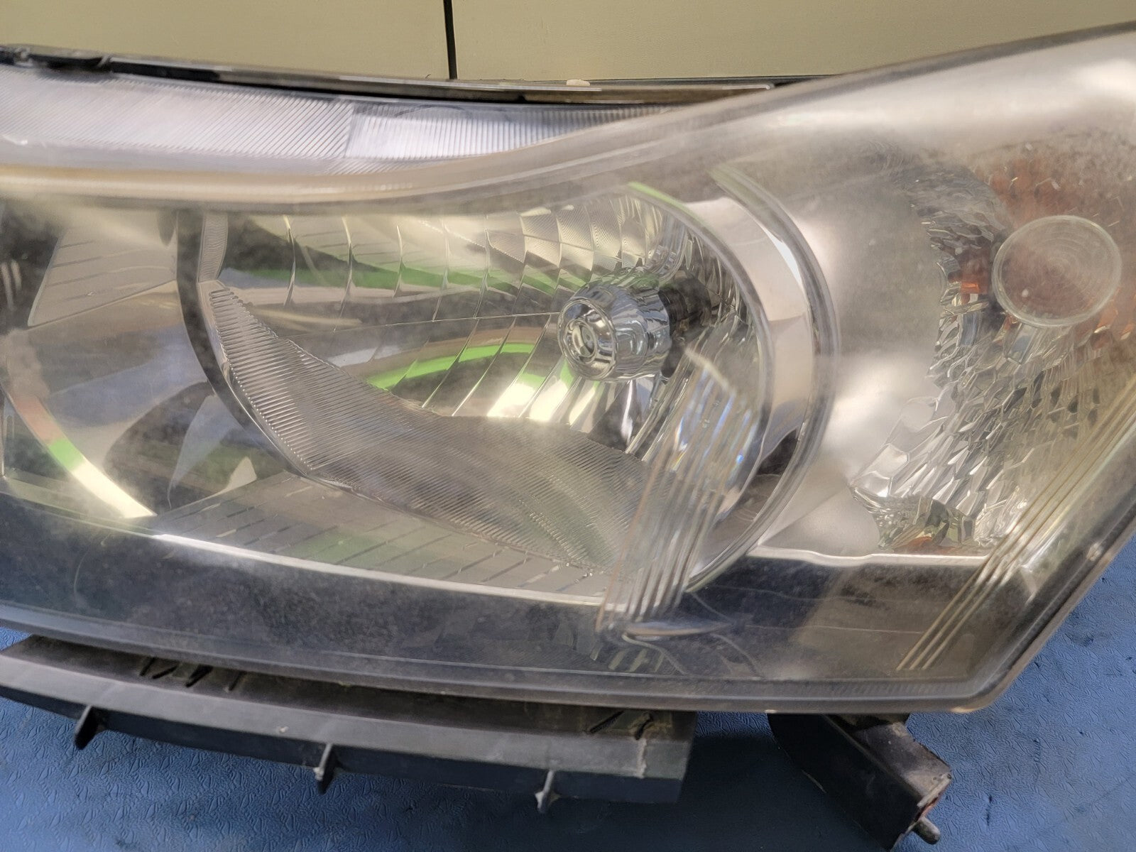 🔥2011 - 2016 Chevrolet Cruze Headlight Driver Left LH Halogen OEM 3943