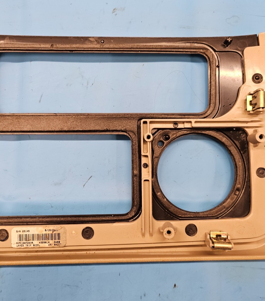 🔥02-06 Cadillac Escalade Radio Dash Trim Bezel with Clock  Tan/woodgrain