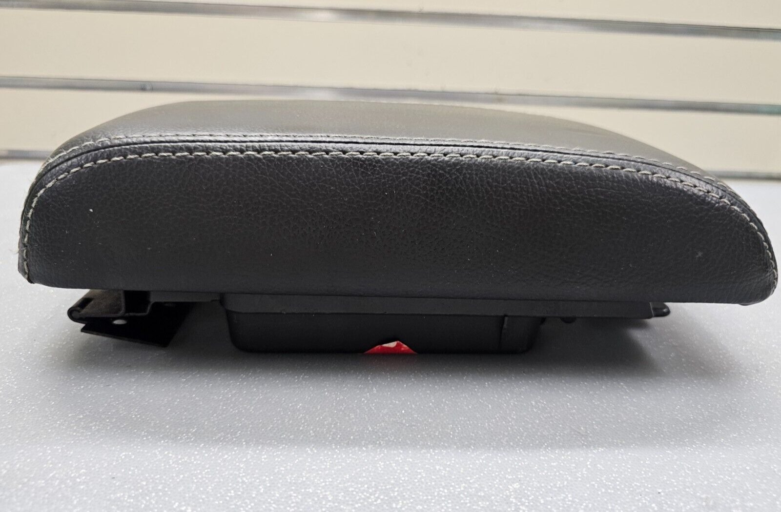 10-12 Fusion Milan Front Center Console Lid Armrest Cover Top Pad Assembly Black