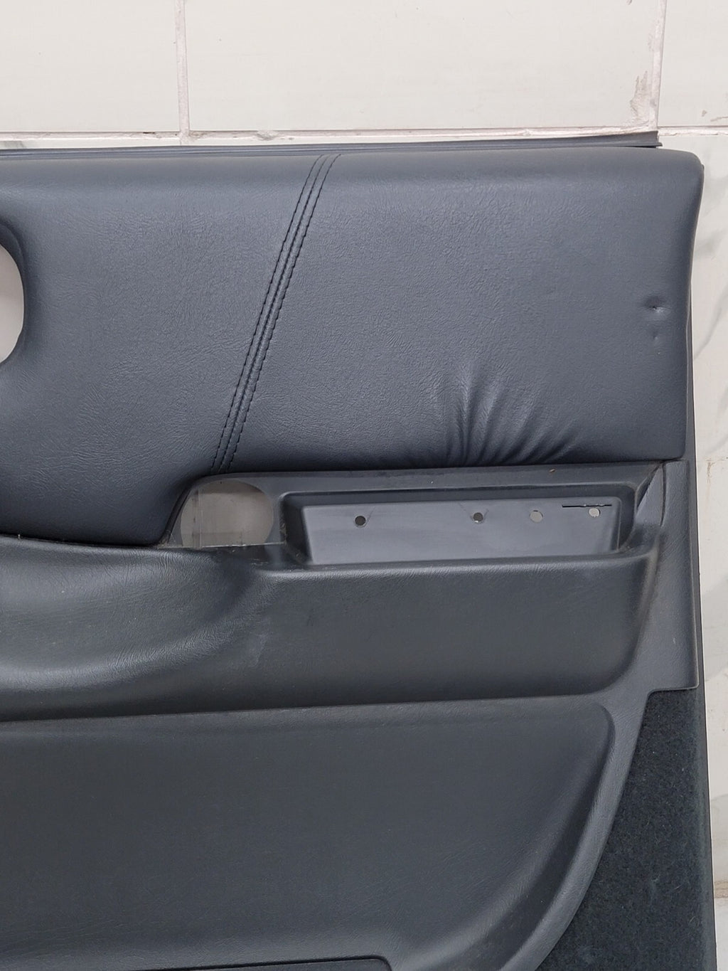 98-04 Chevy Blazer Jimmy S-10 GMC Sonoma Front Door Panels AUTO OEM RIGHT GRAY