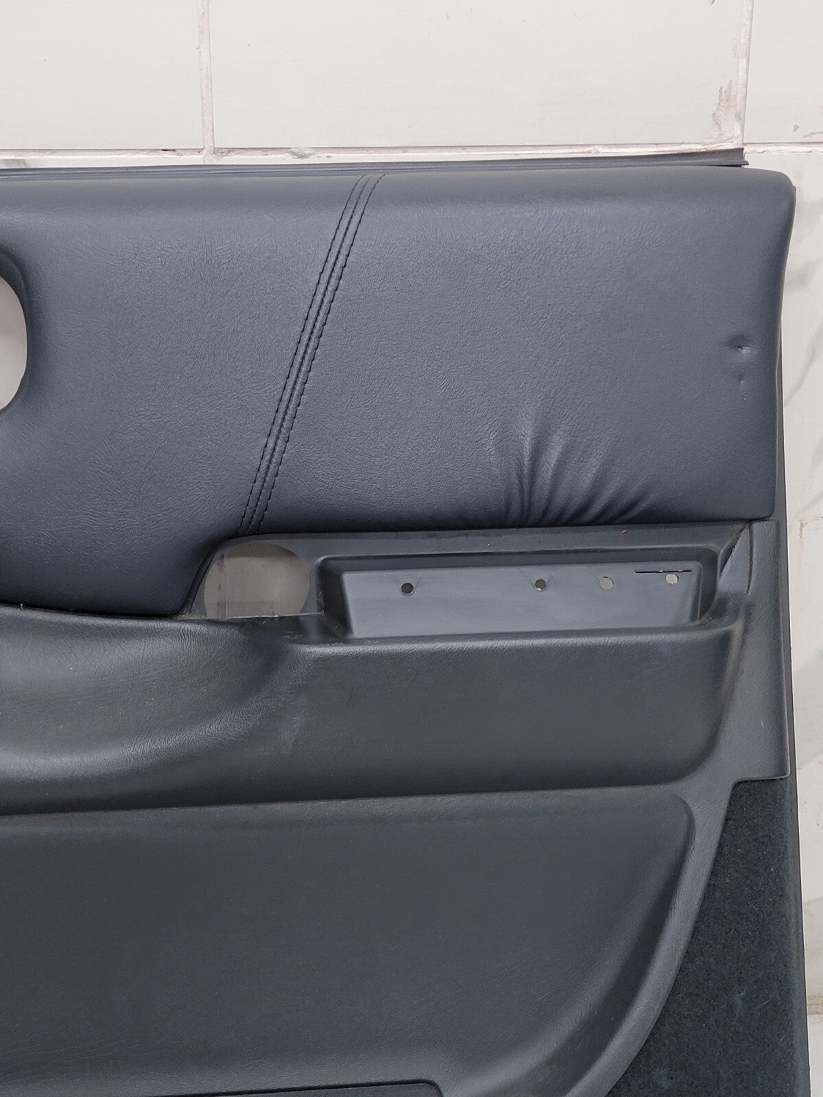 98-04 Chevy Blazer Jimmy S-10 GMC Sonoma Front Door Panels AUTO OEM RIGHT GRAY