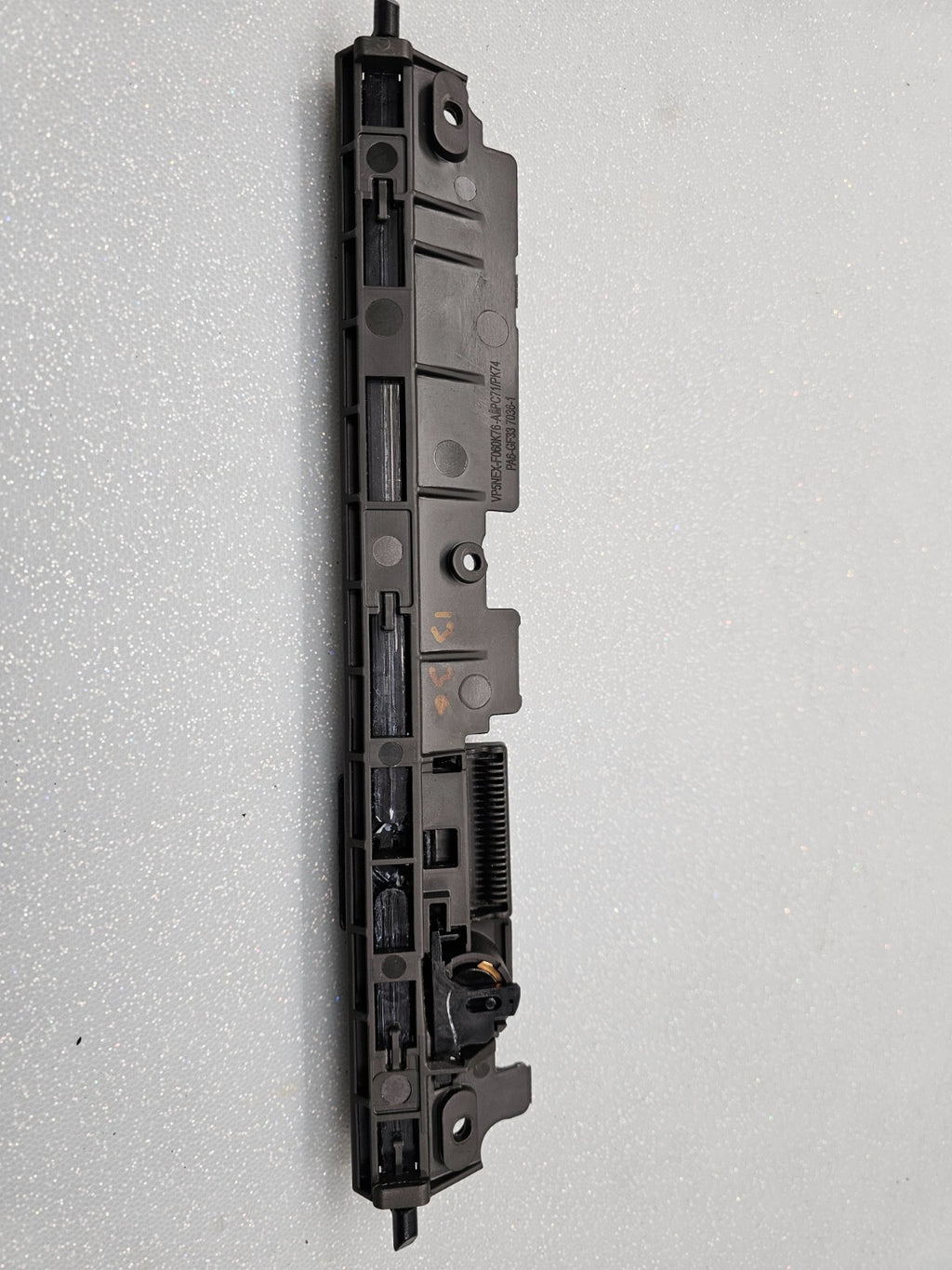 05-12 Nissan Pathfinder 05-19 Frontier Xterra Glove Box Latch Handle Compartment