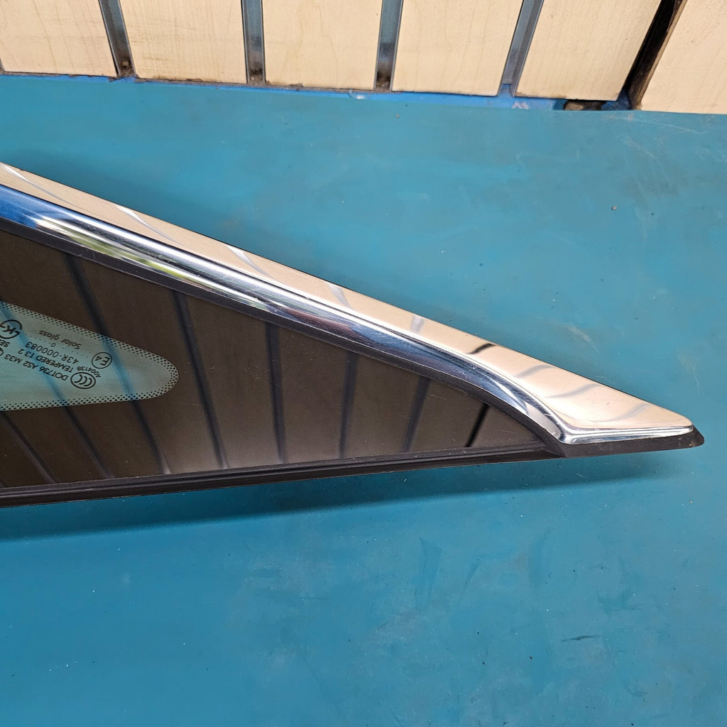 🔥2011 - 2014 Hyundai Sonata Passengers RIGHT Quarter Glass  w/ Chrome Strip OEM
