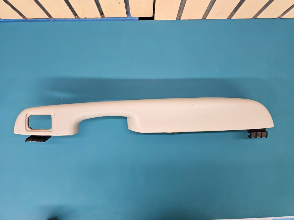 🔥99-06 Silverado SIERRA TAHOE Door Panel ARMREST Rear LEFT Handle LIGHT TAN H3