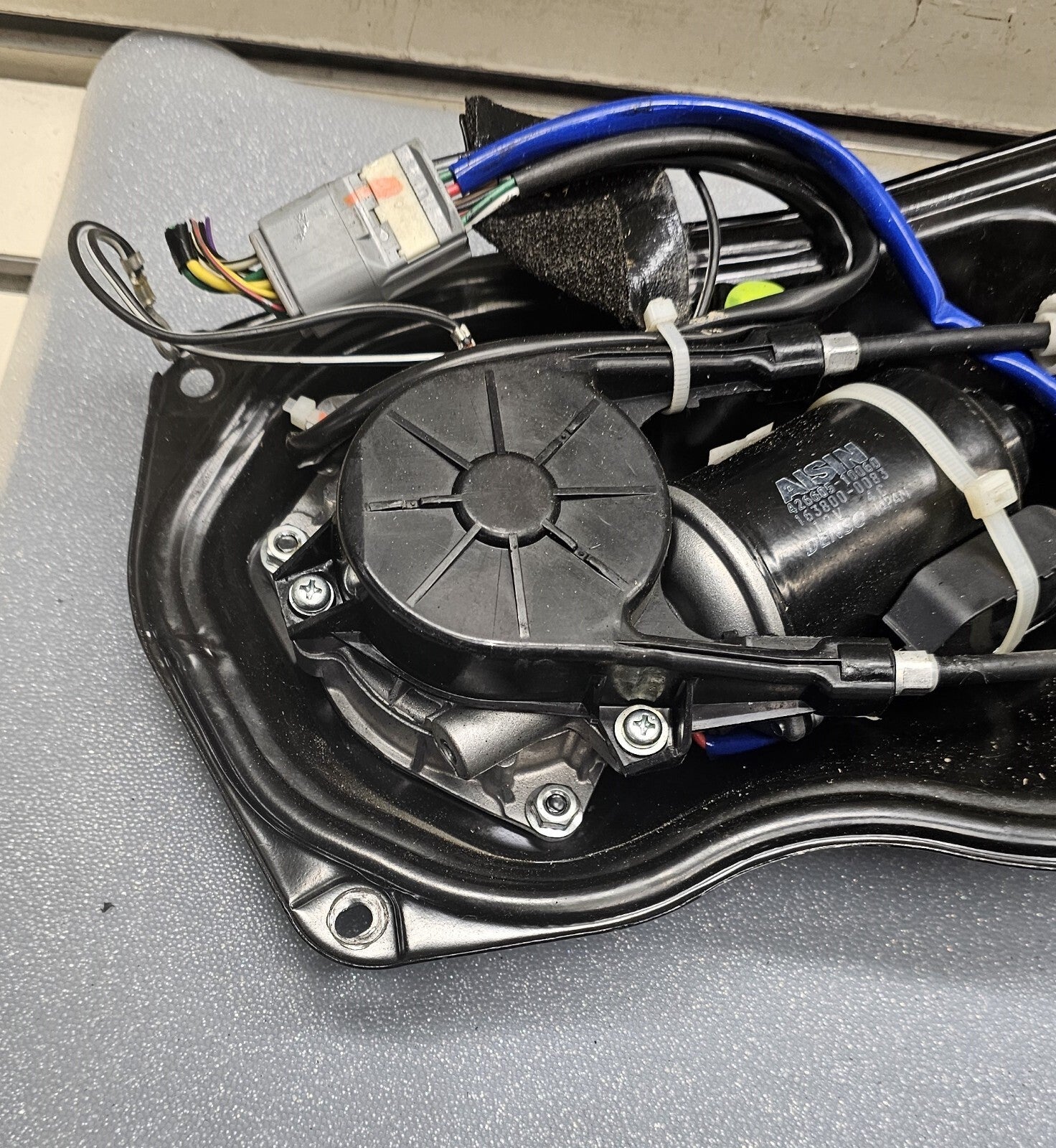🔥04-10 Toyota Sienna Right Passenger Power Sliding Door Motor Window Regulator