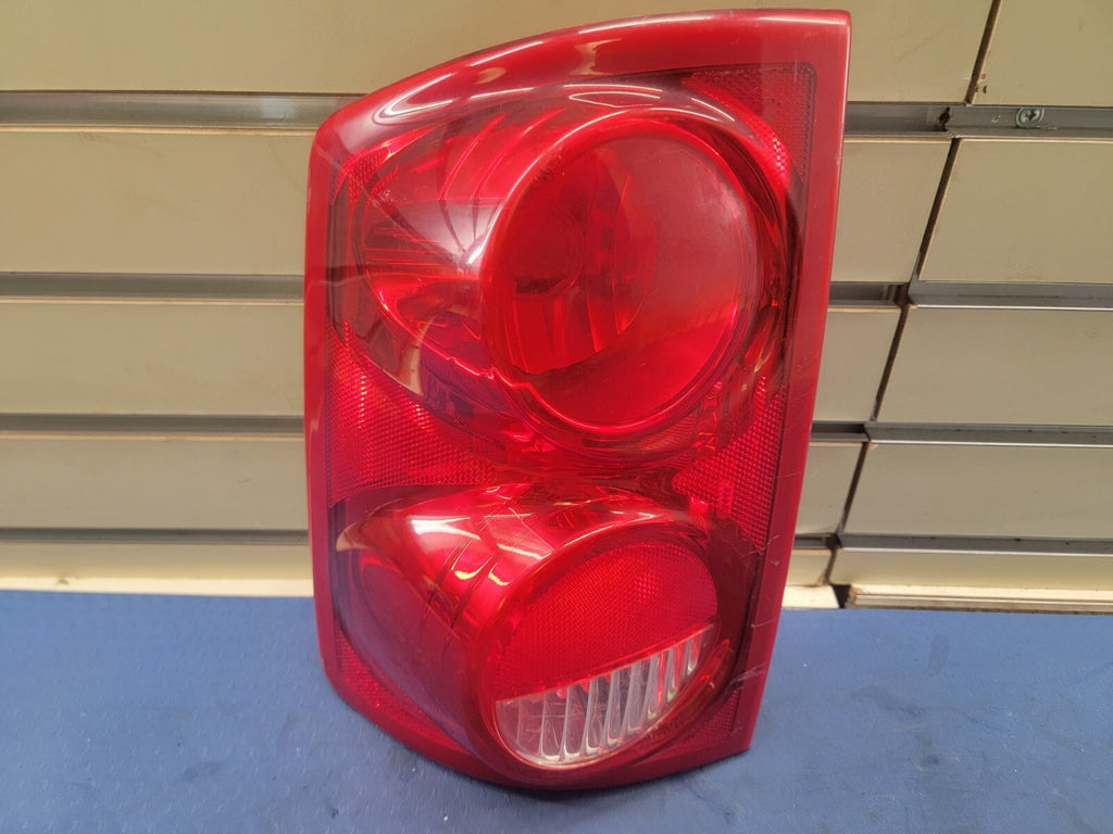 🔥05-11 Dodge Dakota Quarter Tail Light Outer Lamp Left Driver Assembly