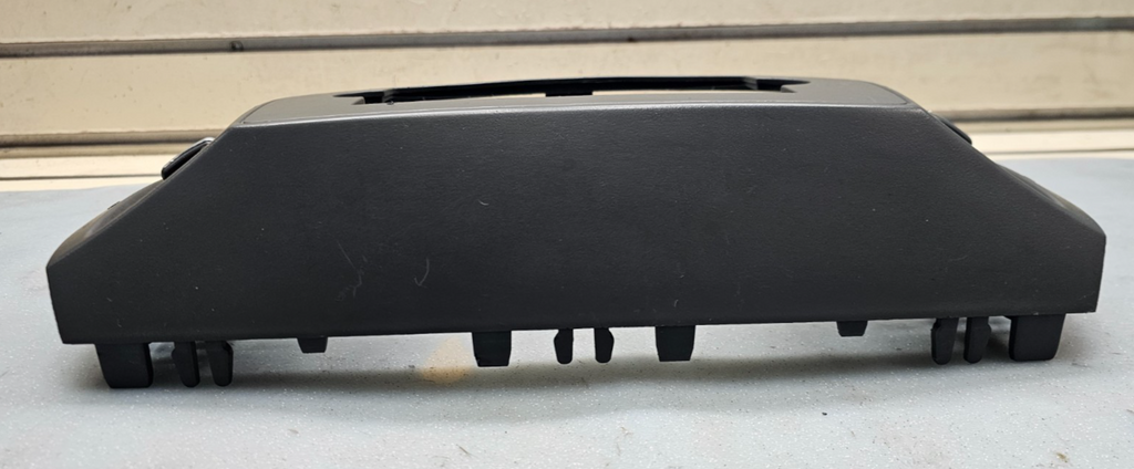 🔥2005-2007 Jeep Grand Cherokee Dash RADIO TRIM BEZEL W VENTS Gray B30