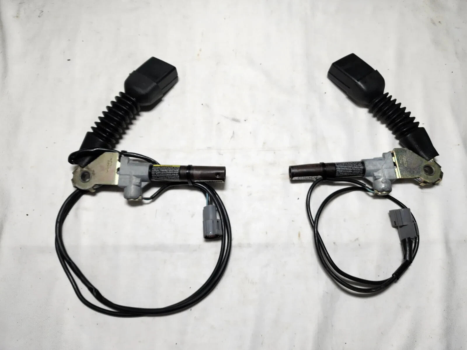 🔥01-03 Ford Ranger Left Driver Right Passenger Front Seat Belt Buckles Assembly