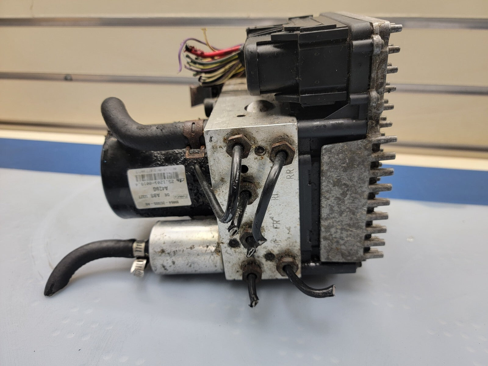 🔥2005-2007 FORD ESCAPE MERCURY MARINER HYBRID ABS ANTI-LOCK BRAKE PUMP